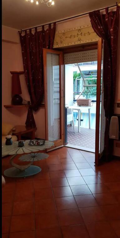 Casa Di Patty Leilighet Nettuno Eksteriør bilde